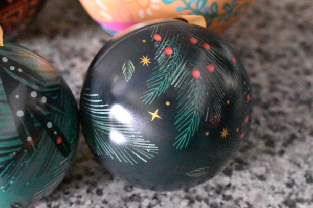 Boule métallique Diam 6cm.2